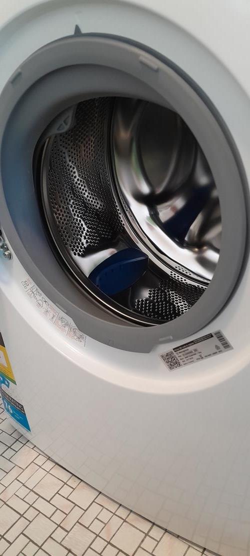 Second-hand Westinghouse 7.5kg Front Load Washing Machine - Photo 2)