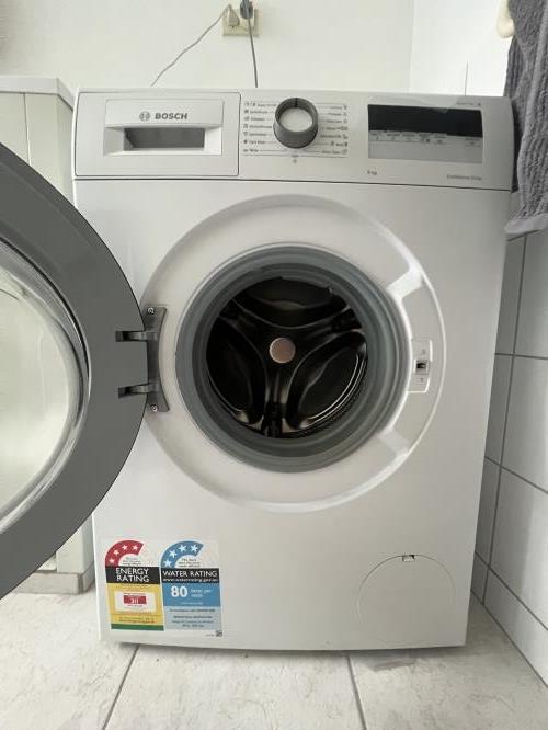 Second-hand Bosch 8kg Front Load Washing Machine - Photo 2)