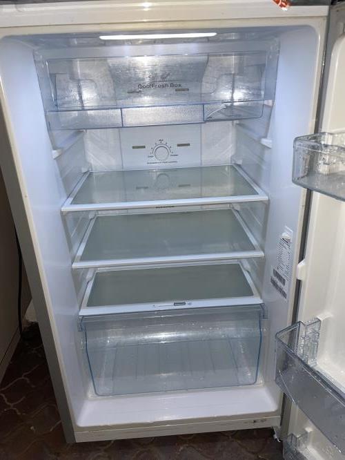 Second-hand Hisense 230L Top Mount Fridge - Photo 2)