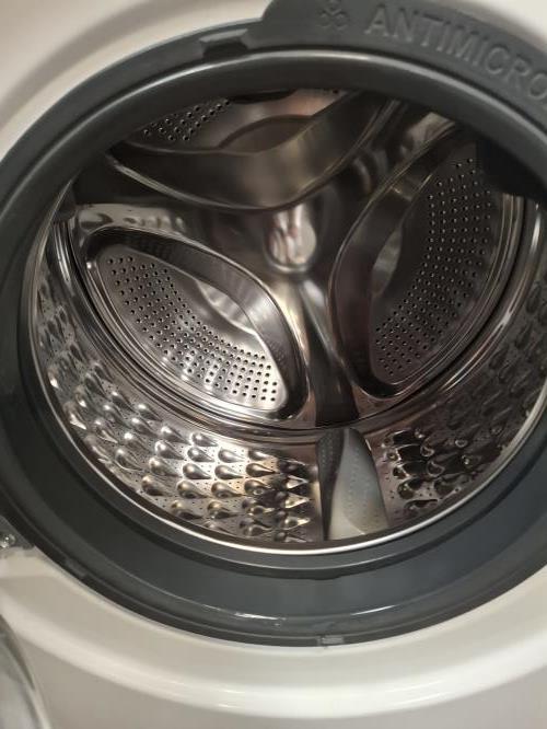 Second-hand Chiq 8.5kg Front Load Washing Machine - Photo 2)