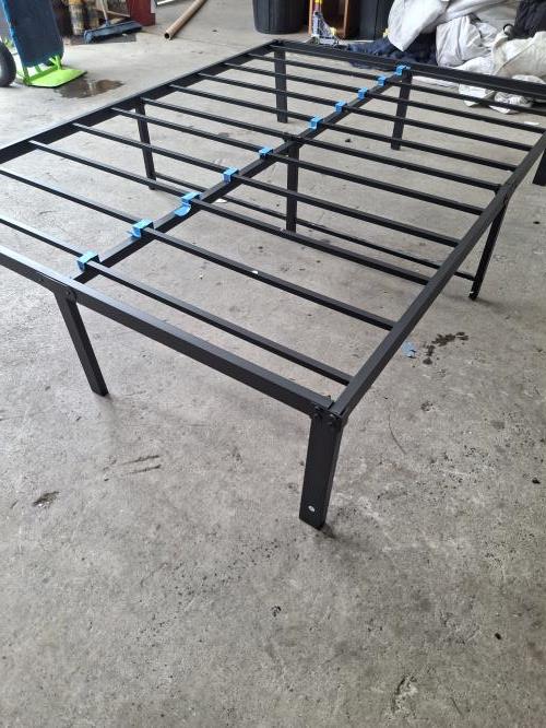 Second-hand Double Bed Frame - Photo 2)
