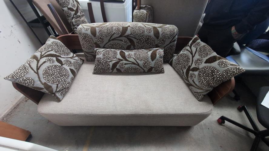 Second-hand Two Seater Sofa - Photo 2)