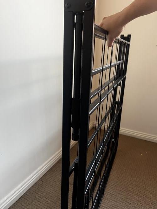 Second-hand Foldable Single Bed Frame - Photo 2)