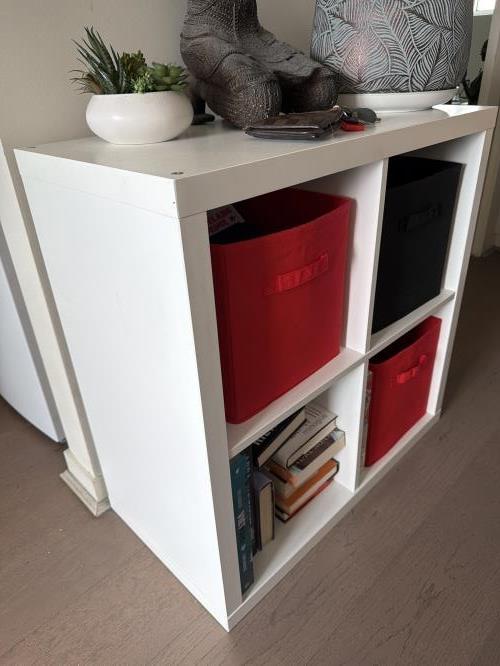 Second-hand IKEA KALLAX Cube Shelf - Photo 2)