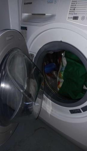 Second-hand Simpson 7kg Front Load Washing Machine - Photo 3)