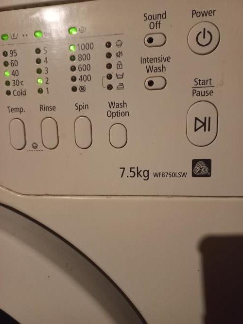 Second-hand Samsung 7.5kg Front Load Washing Machine - Photo 3)