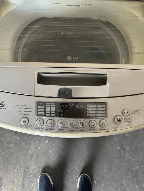 Second-hand LG 7.5kg Top Load Washing Machine - Photo 3)