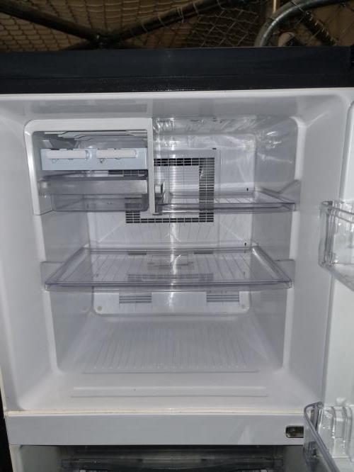 Second-hand Mitsubishi 260L Top Mount Fridge - Photo 3)