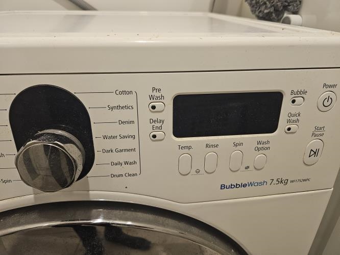 Second-hand Samsung 7.5kg Front Load Washing Machine - Photo 3)