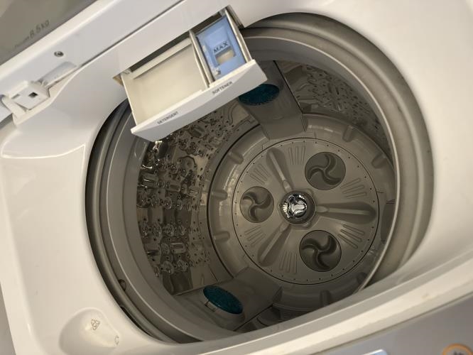 Second-hand LG 8.5kg Top Load Washing Machine - Photo 3)