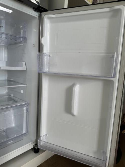 Second-hand Samsung 255L Top Mount Fridge - Photo 3)