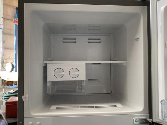 Second-hand Hisense 207L Top Mount Fridge - Photo 3)