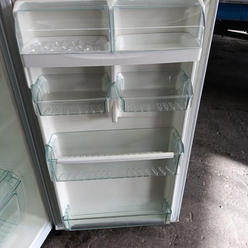 Second-hand Westinghouse 300L Top Mount Fridge - Photo 3)