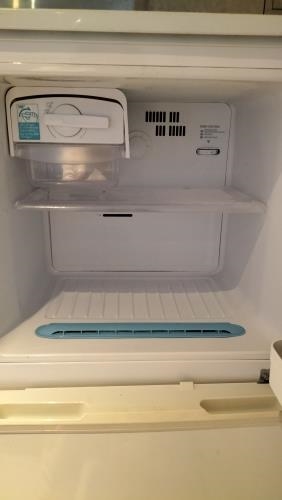 Second-hand LG 205L Top Mount Fridge - Photo 3)