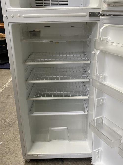 Second-hand Westinghouse 202L Top Mount Fridge - Photo 3)