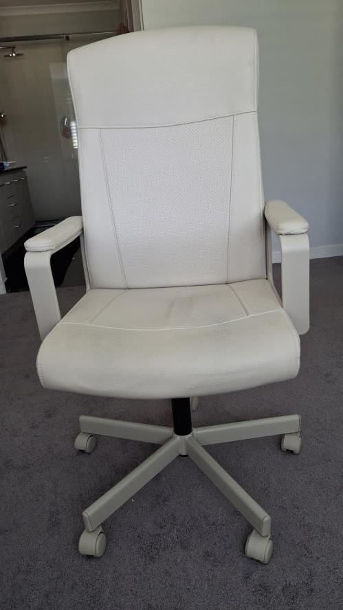 Second-hand IKEA Office Swivel Chair - Photo 3)