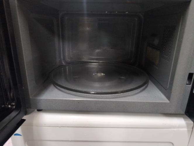 Second-hand Panasonic Microwave - Photo 3)