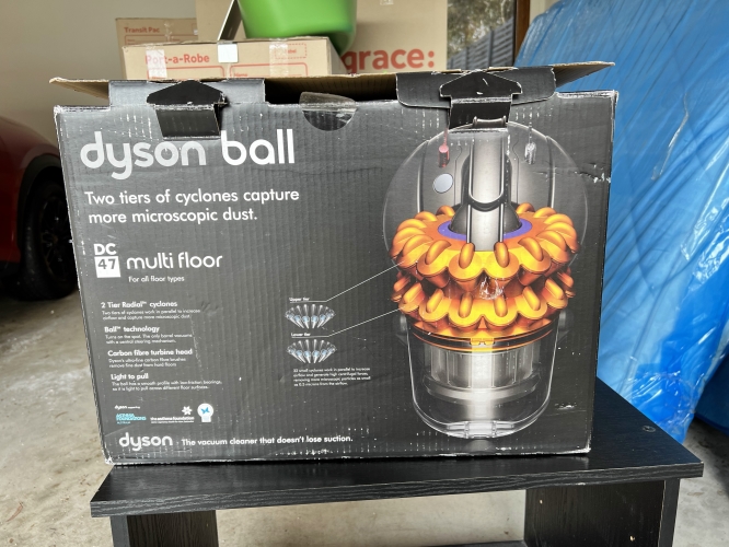 Second-hand Dyson Vacuum Cleaner - Photo 3)