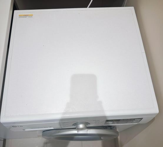 Second-hand LG 7kg Front Load Washing Machine - Photo 3)