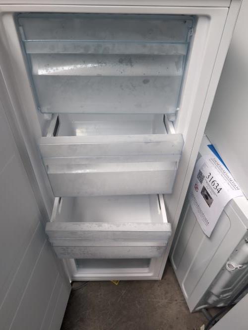 Second-hand Esatto 172L Upright Freezer - Photo 3)