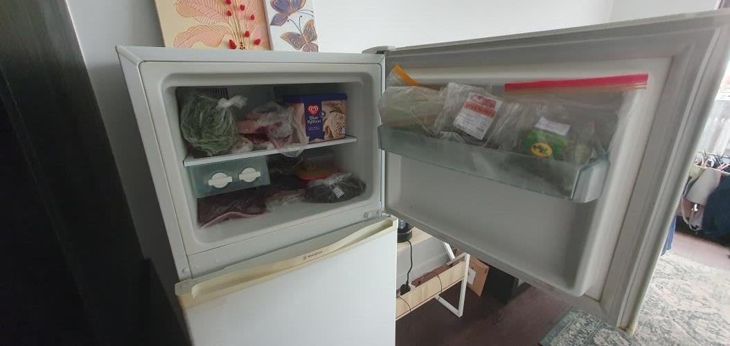 Second-hand Westinghouse 280L Top Mount Fridge - Photo 3)