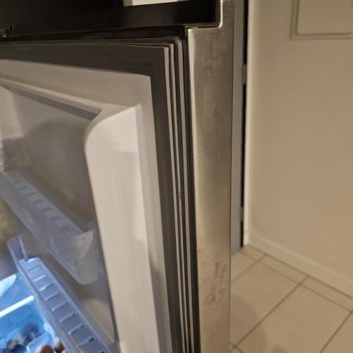 Second-hand Hisense 205L Top Mount Fridge - Photo 3)