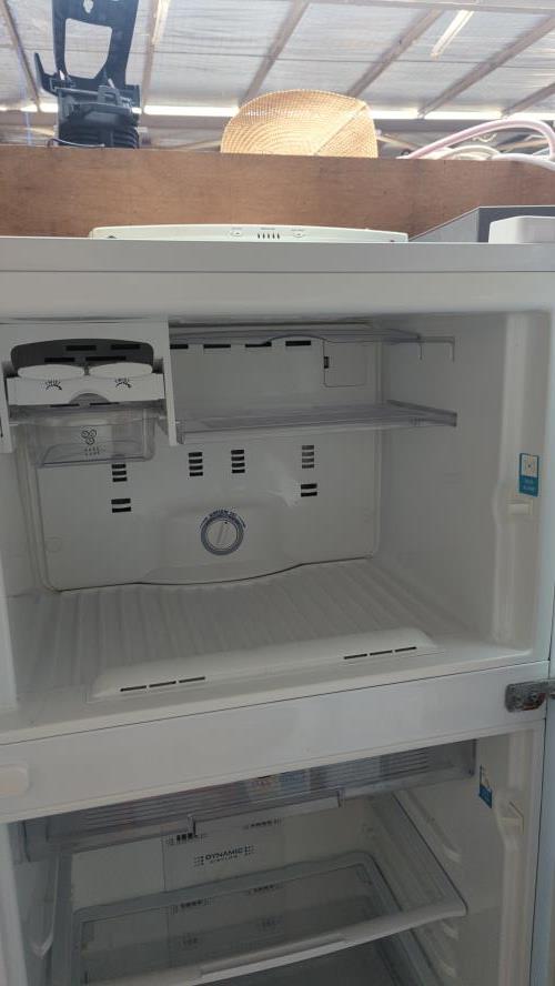 Second-hand Whirlpool 410L Top Mount Fridge - Photo 3)