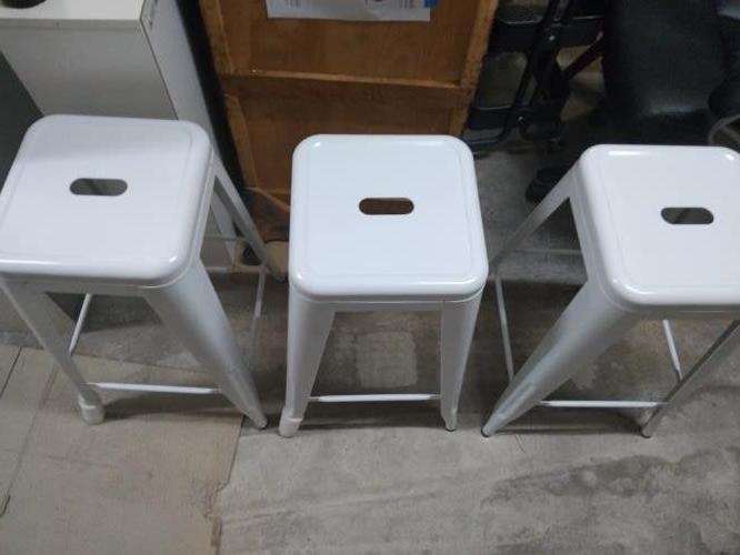 Second-hand Set of 3 Bar Stools - Photo 3)