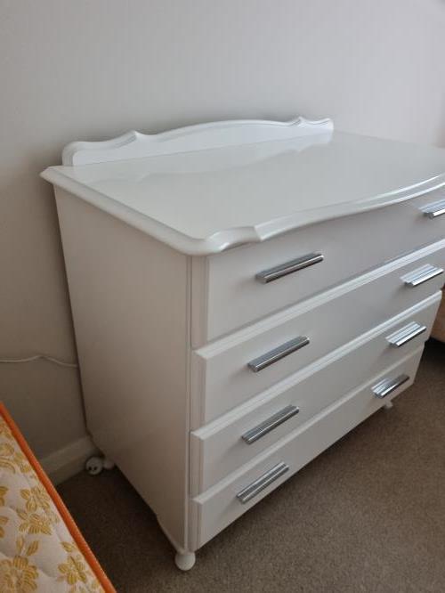 Second-hand Chest of 4 Drawers - Photo 3)