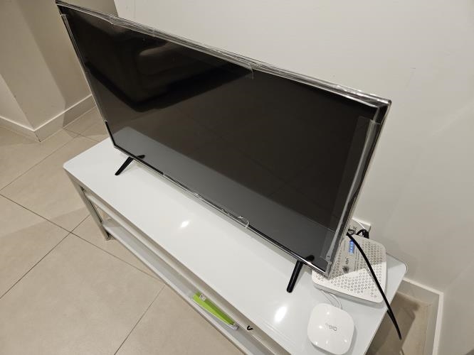 Second-hand Ffalcon 40 Inch Smart TV - Photo 3)