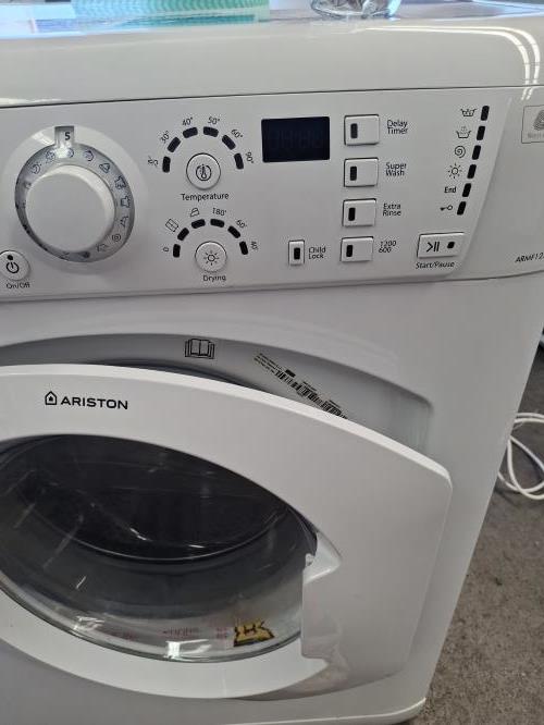 Second-hand Ariston 7.5kg / 4.5kg Washer-Dryer Combo - Photo 3)