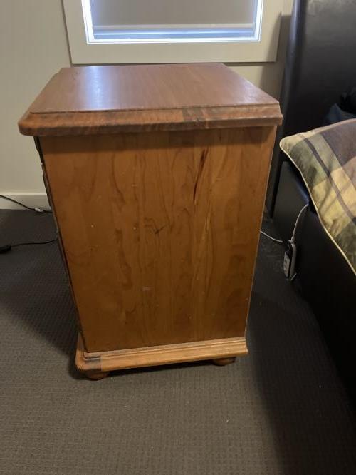 Second-hand Bedside Table - Photo 3)