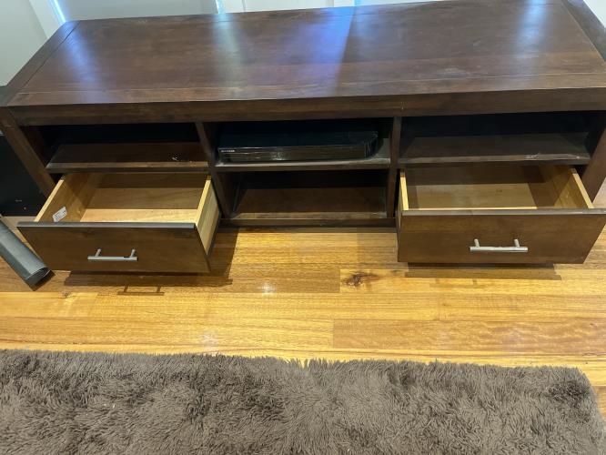 Second-hand Entertainment Unit - Photo 3)