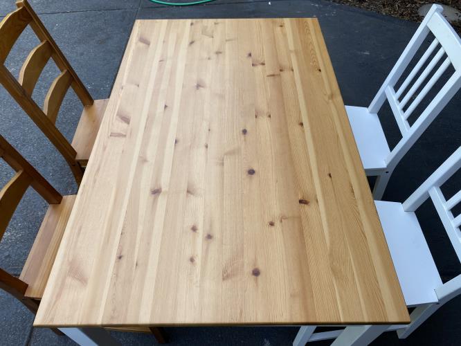 Second-hand Dining Table with 4 Chairs - Photo 3)