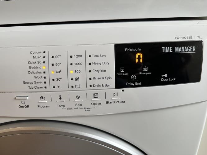 Second-hand Electrolux 7kg Front Load Washing Machine - Photo 3)