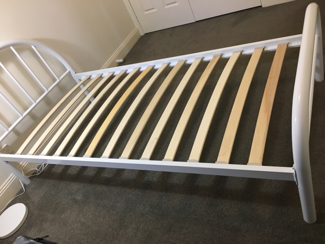 Second-hand Single Bed Frame - Photo 3)