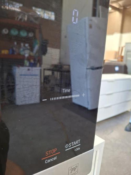 Second-hand LG Microwave - Photo 3)