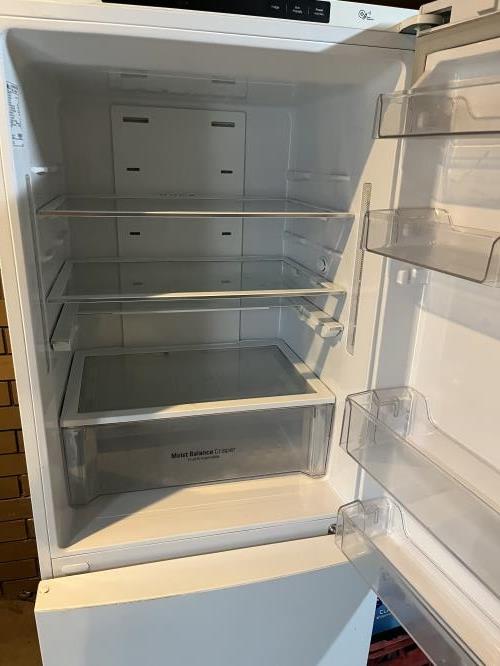 Second-hand LG 450L Bottom Mount Fridge - Photo 3)