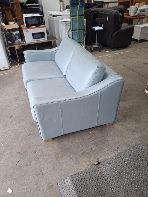 Second-hand Stylish Couch - Photo 3)