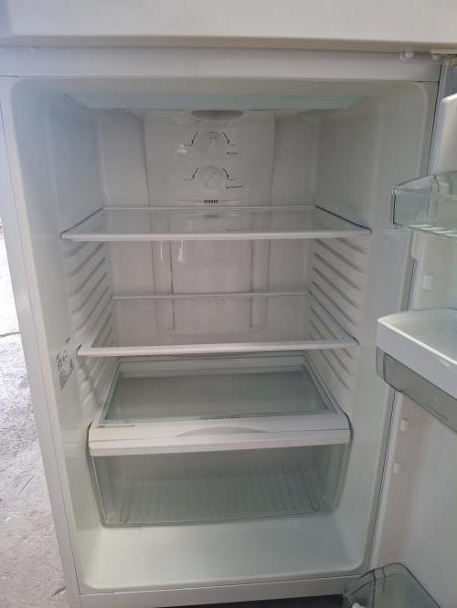 Second-hand Westinghouse 416L Top Mount Fridge - Photo 3)