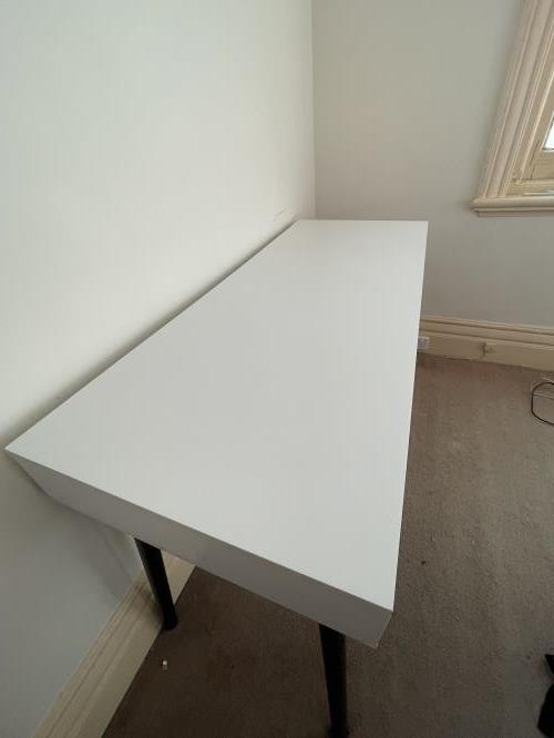 Second-hand Desk - Photo 3)