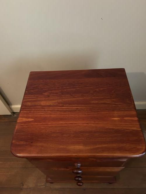 Second-hand Set of 2 Bedside Tables - Photo 3)