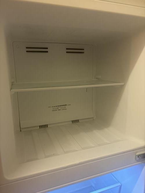 Second-hand Hisense 205L Top Mount Fridge - Photo 3)