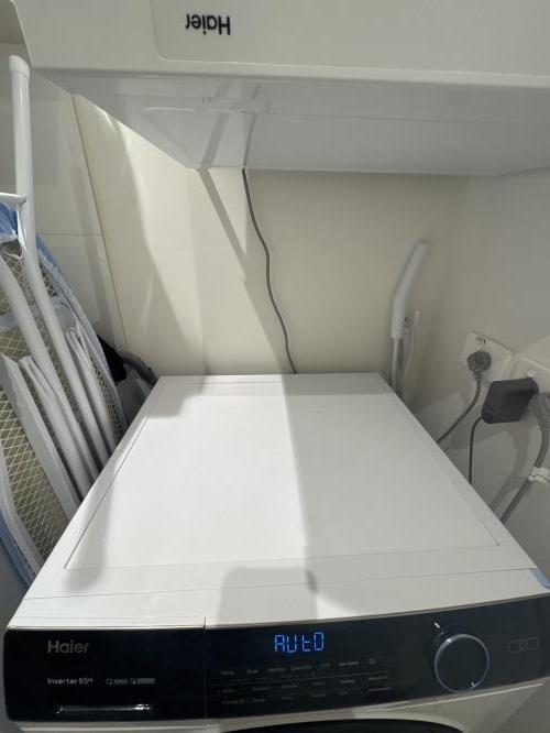 Second-hand Haier 8.5kg Front Load Washing Machine - Photo 3)