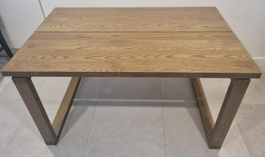 Second-hand IKEA Dining Table (no chairs) - Photo 3)