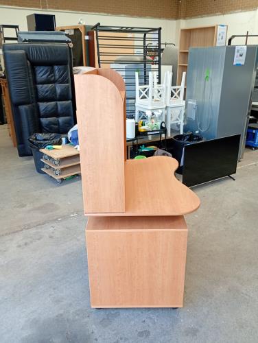 Second-hand Desk - Photo 3)