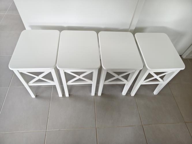 Second-hand Set of 4 IKEA Stools - Photo 3)