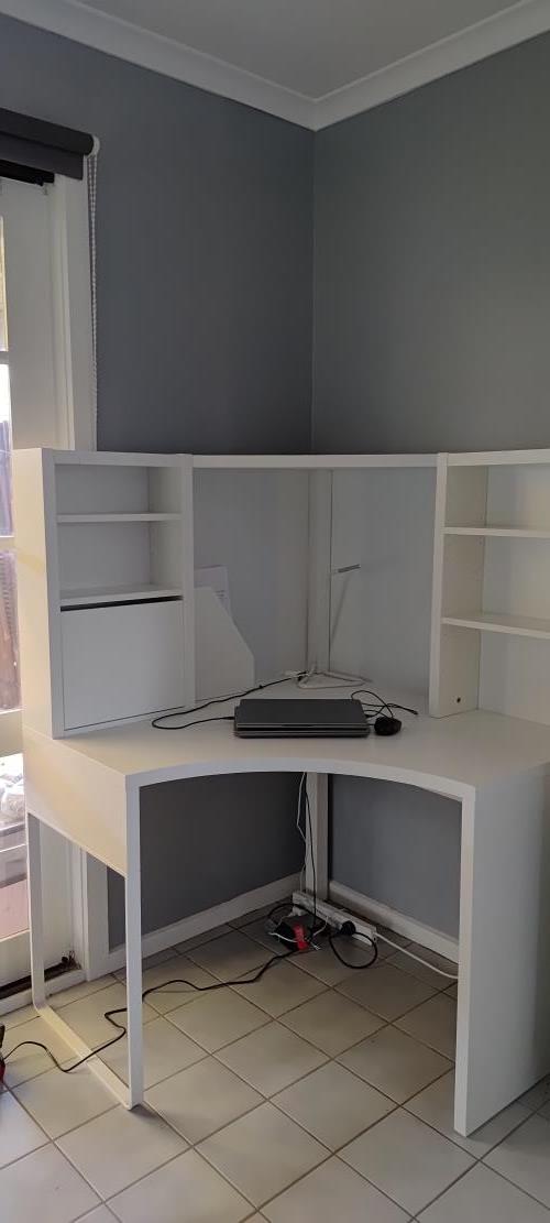 Second-hand IKEA Micke Corner Workstation - Photo 3)