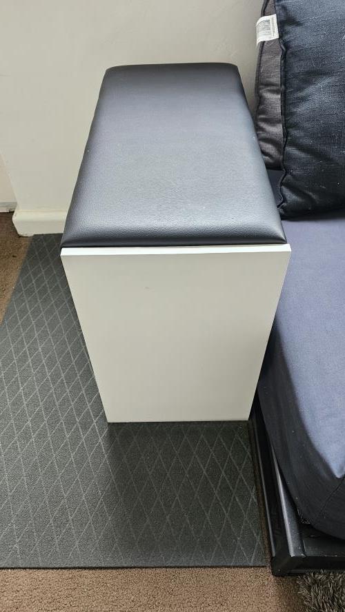 Second-hand Shoe Rack with Seat - Photo 3)