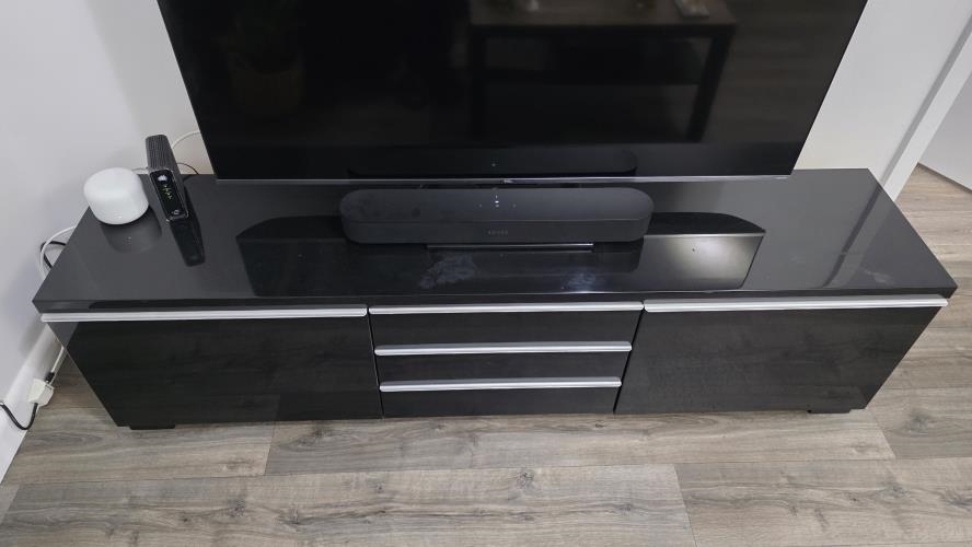 Second-hand Entertainment Unit - Photo 3)